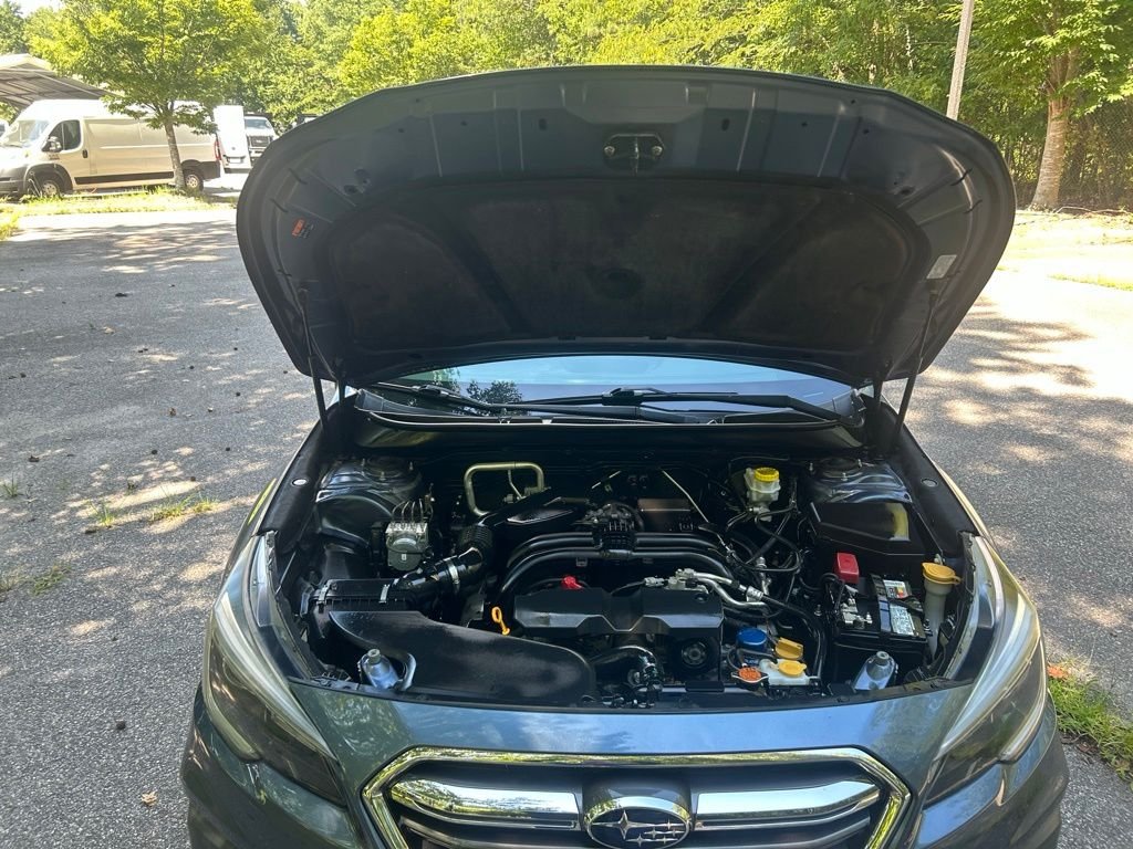 Used 2018 Blue Subaru 2.5i Premium image 12