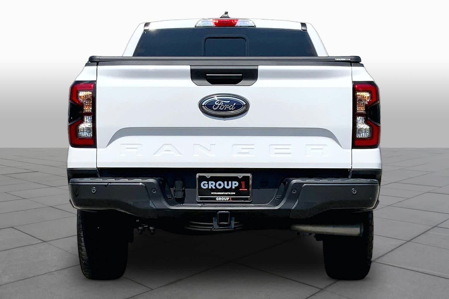 Used 2025 Oxford White Ford XLT image 5