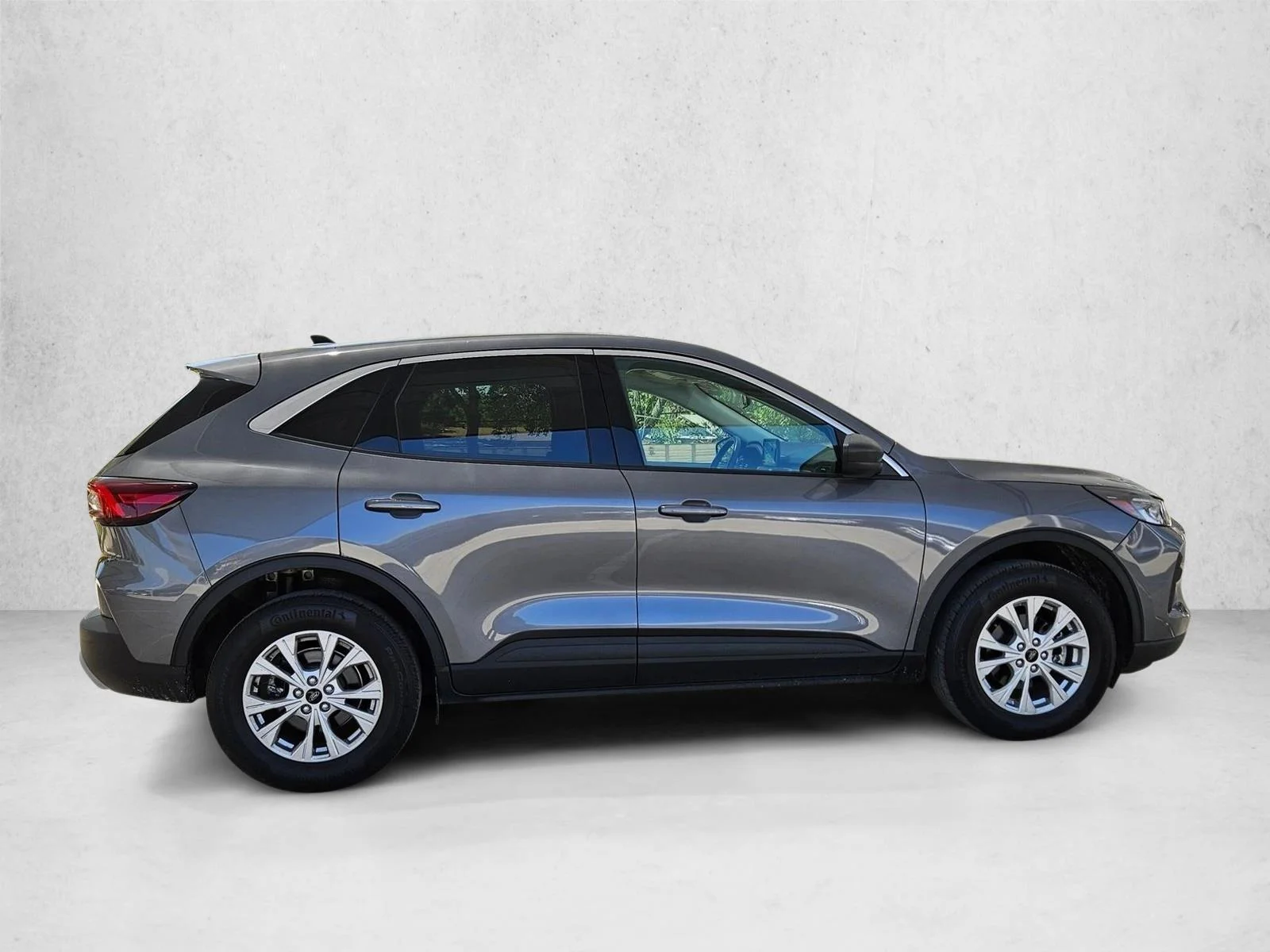 Used 2024 Carbonized Gray Metallic Ford Active image 4
