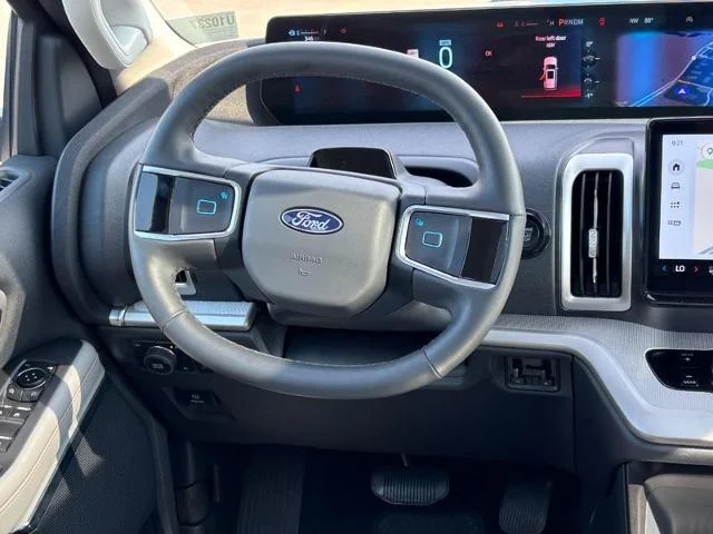 Used 2025 Gray Ford  image 13