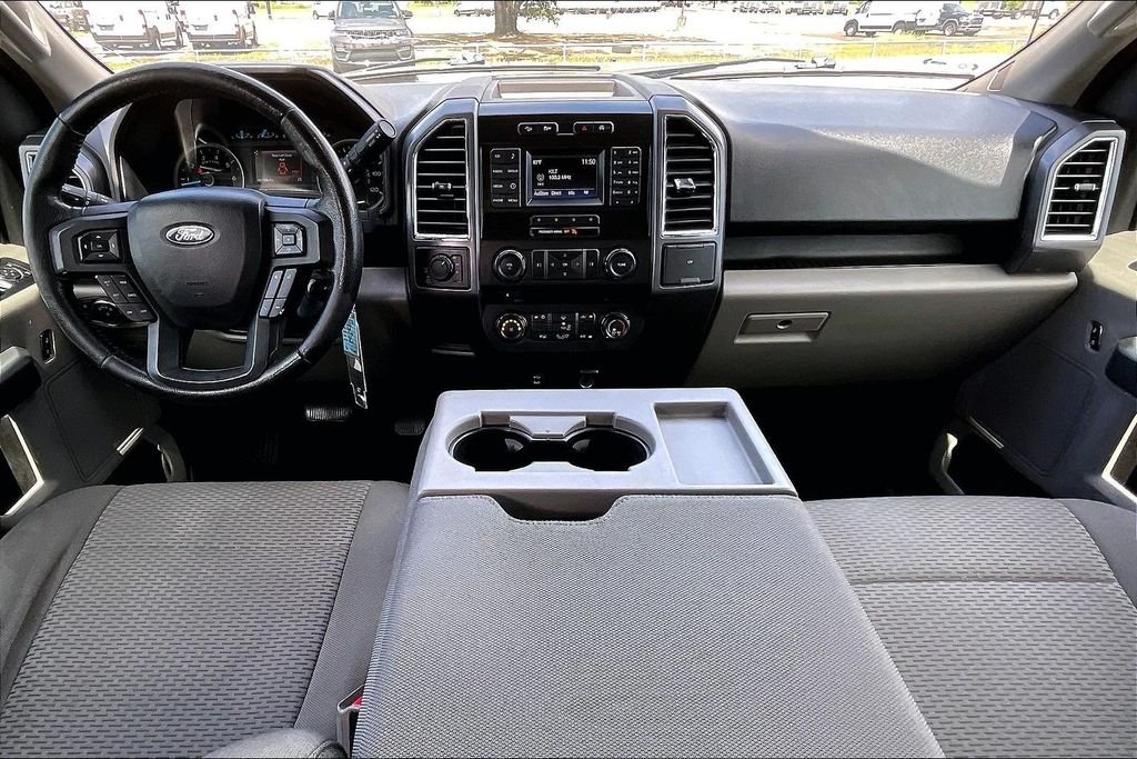 Used 2016 Blue Ford XLT image 7