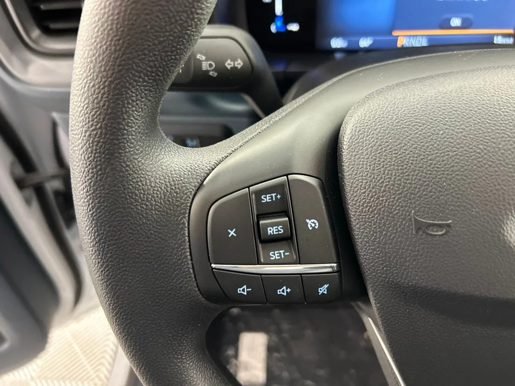 New 2026 Oxford White Ford XL image 15