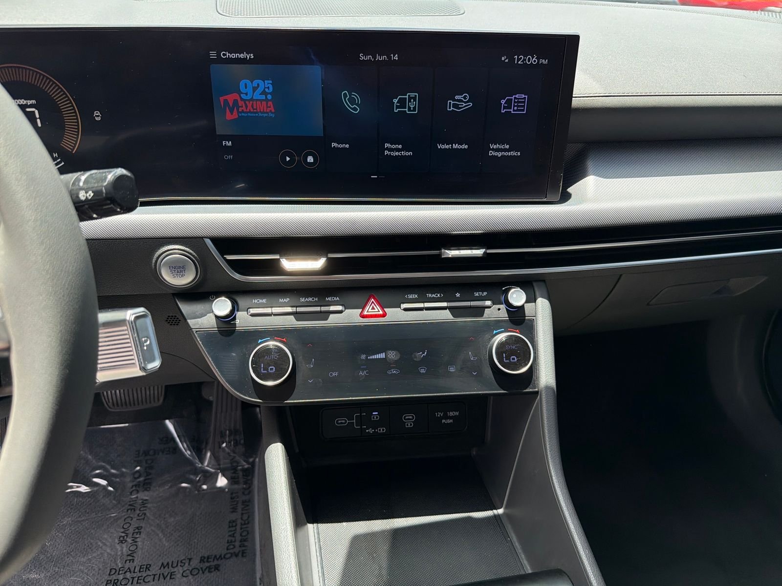 Used 2024 Silver Hyundai SEL image 18