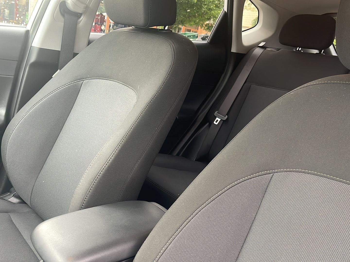 2025 Hyundai Kona SEL - Photo 37