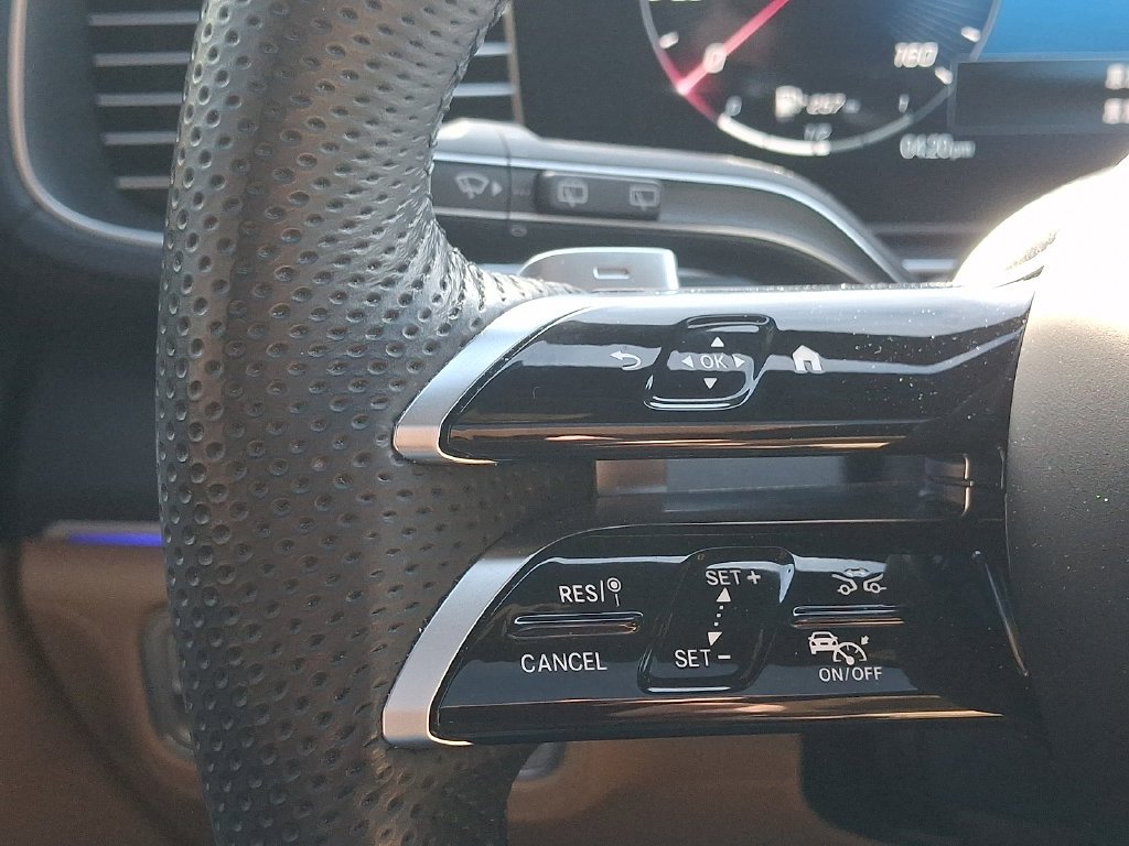 Certified Used 2024 Black Mercedes-Benz GLS 450 image 22