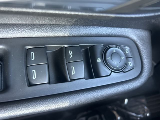 Used 2023 Silver GMC SLE image 27
