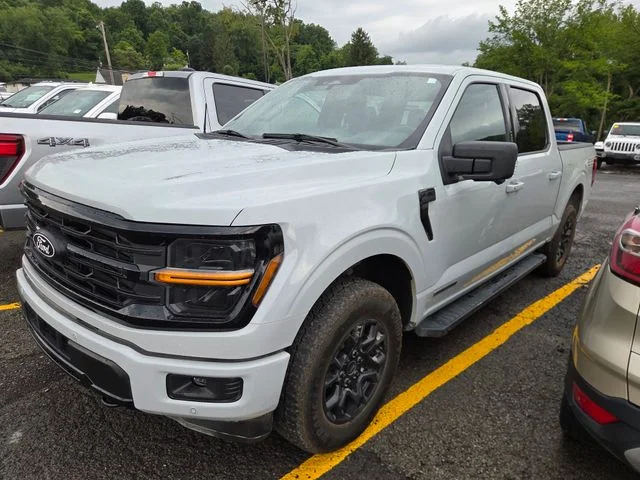 Used 2024 Avalanche Ford XLT image 1