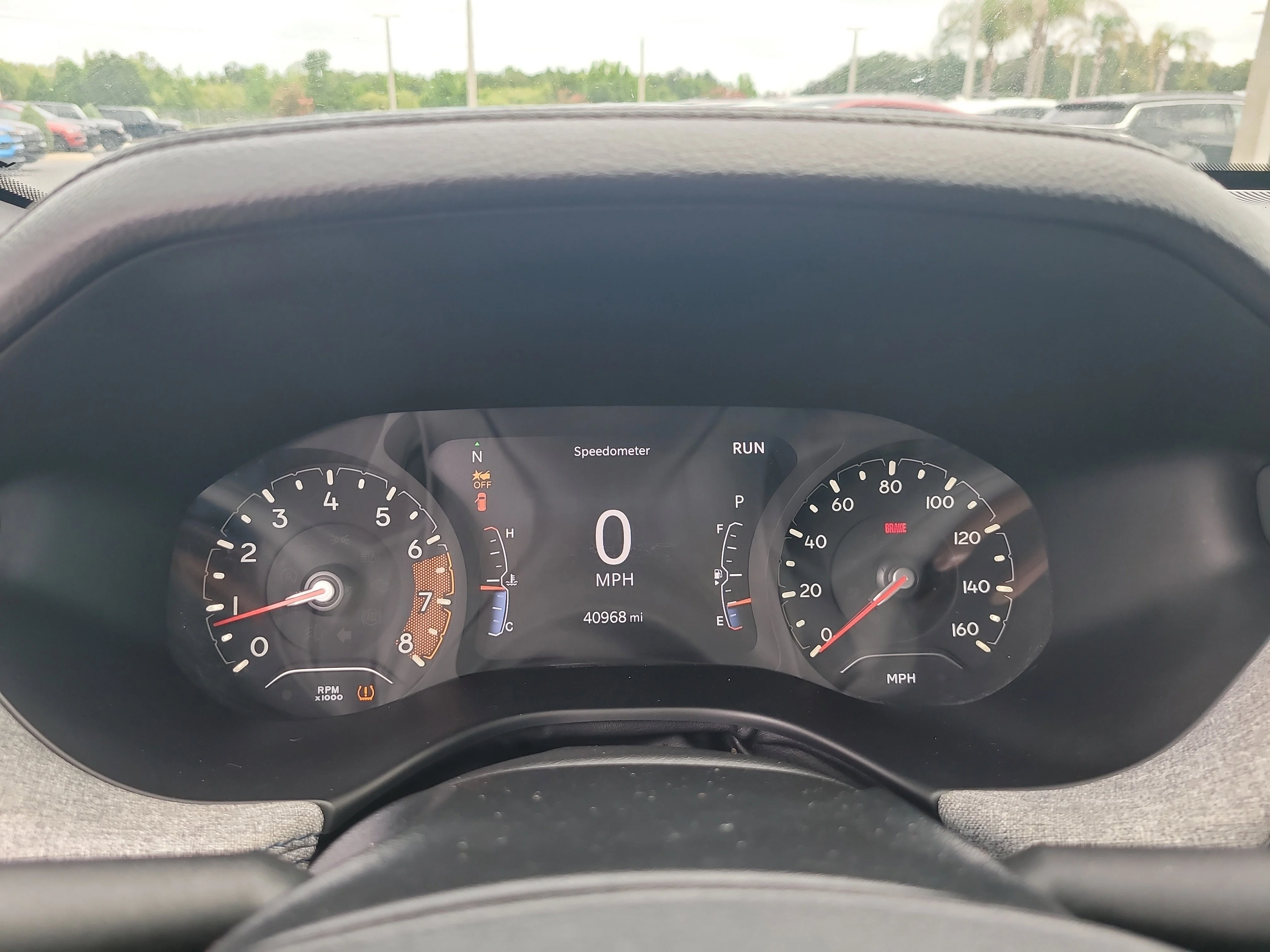 Used 2023 Diamond Black Crystal Pearlcoat Jeep Latitude image 29