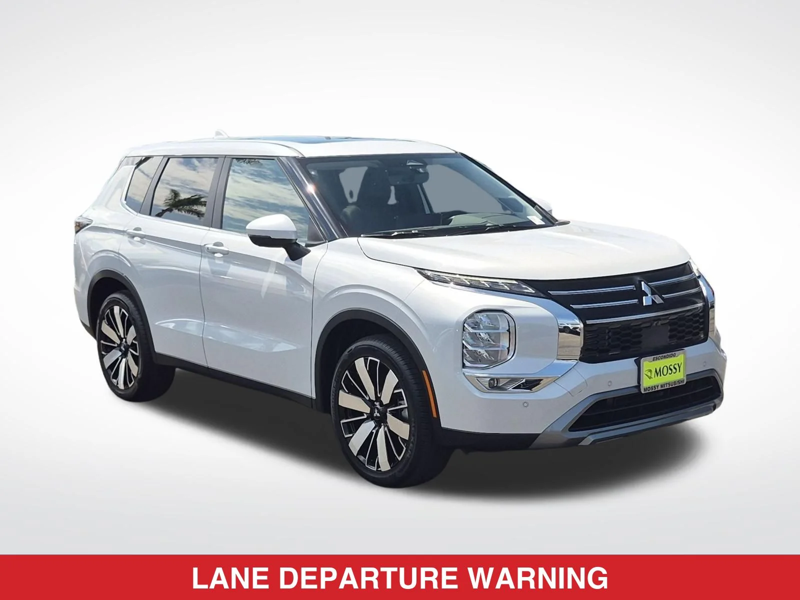 New 2026 White Mitsubishi SE image 2