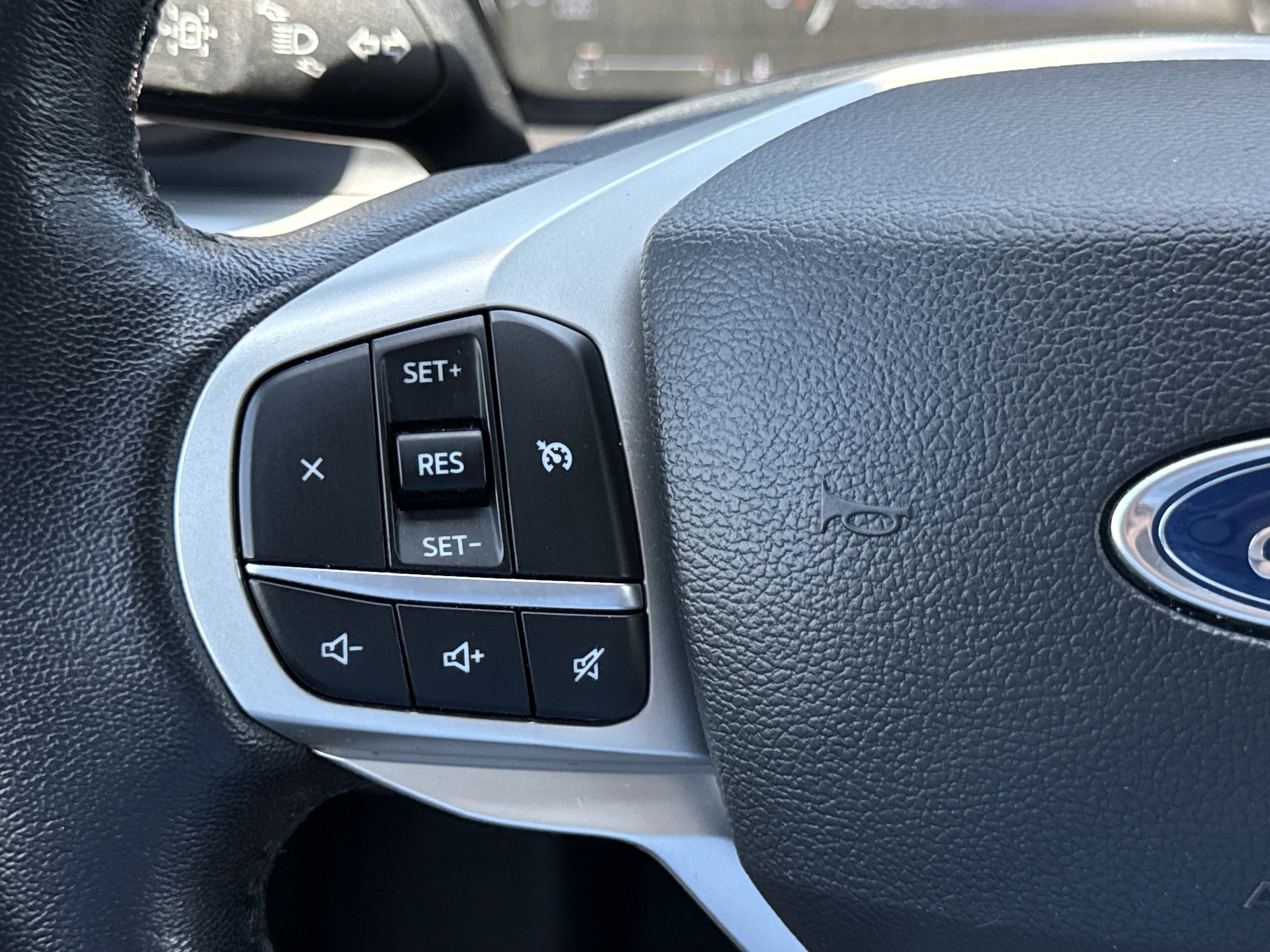 2023 Ford Explorer XLT - Photo 22