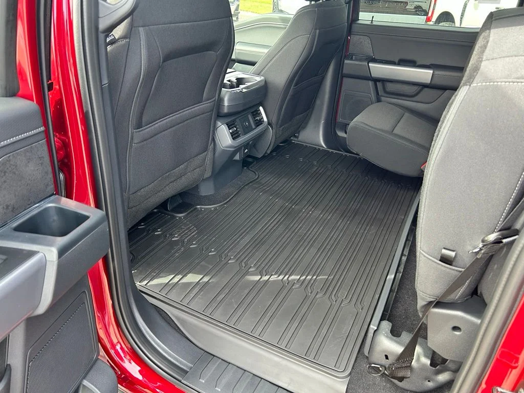 New 2026 Ruby Red Metallic Tinted Clearcoat Ford XLT image 12