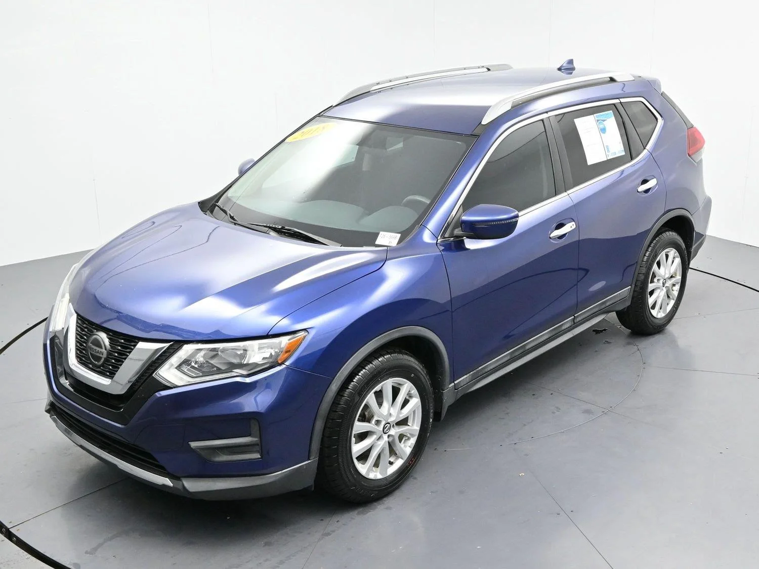 Used 2018 Caspian Blue Nissan SV image 40