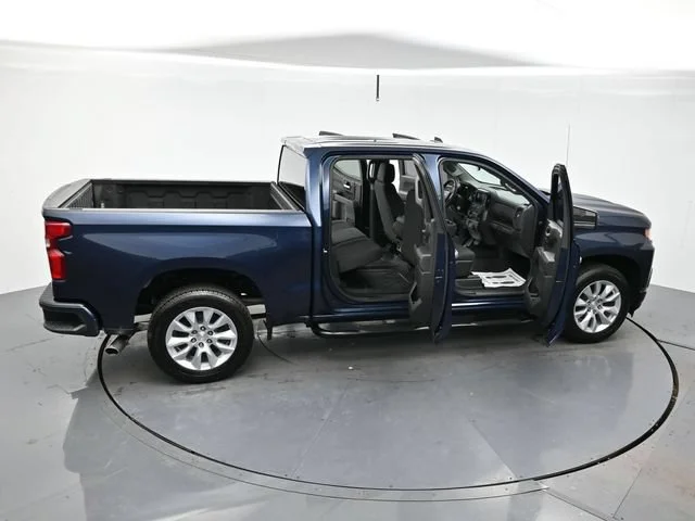 Used 2020 NORTHSKY BLUE METALLIC Chevrolet Custom image 40