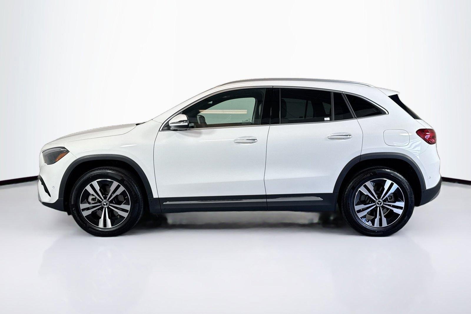 New 2026 Polar White Mercedes-Benz GLA 250 image 8