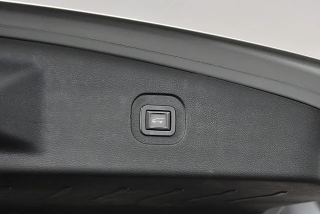 Used 2017 Silver Chevrolet LT image 19