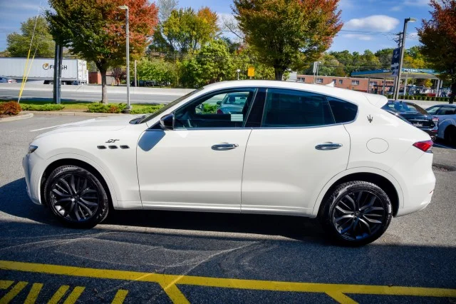 New 2024 Bianco Maserati GT Ultima Loaded, AWD, Ferrari Engine, Brand New image 4