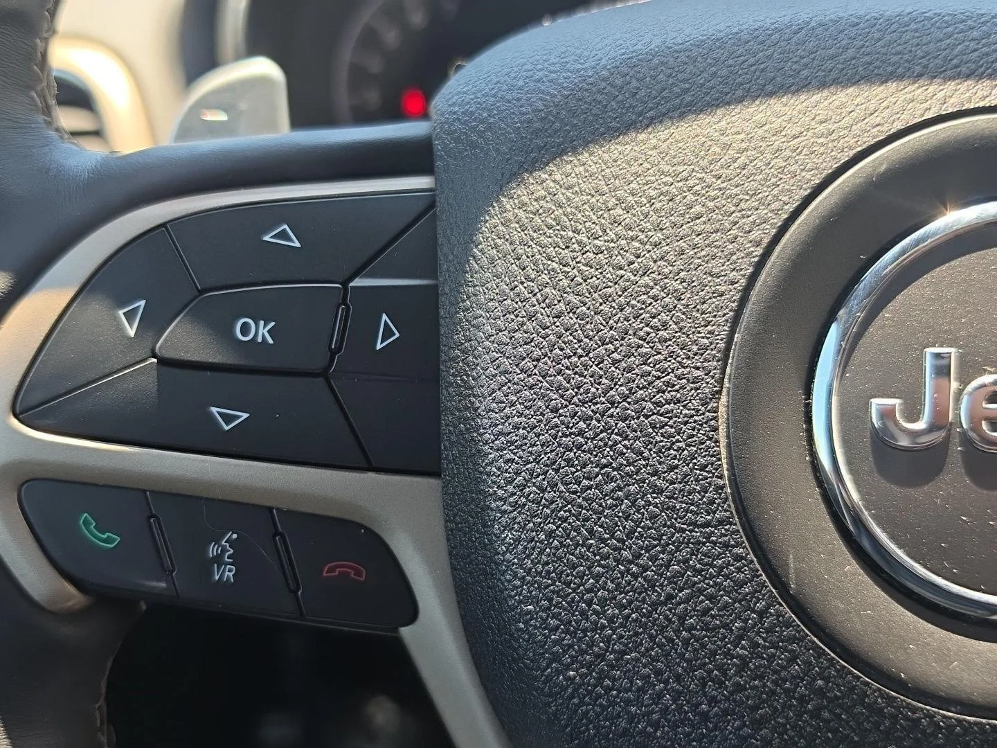 Used 2016 BLACK Jeep Limited image 21