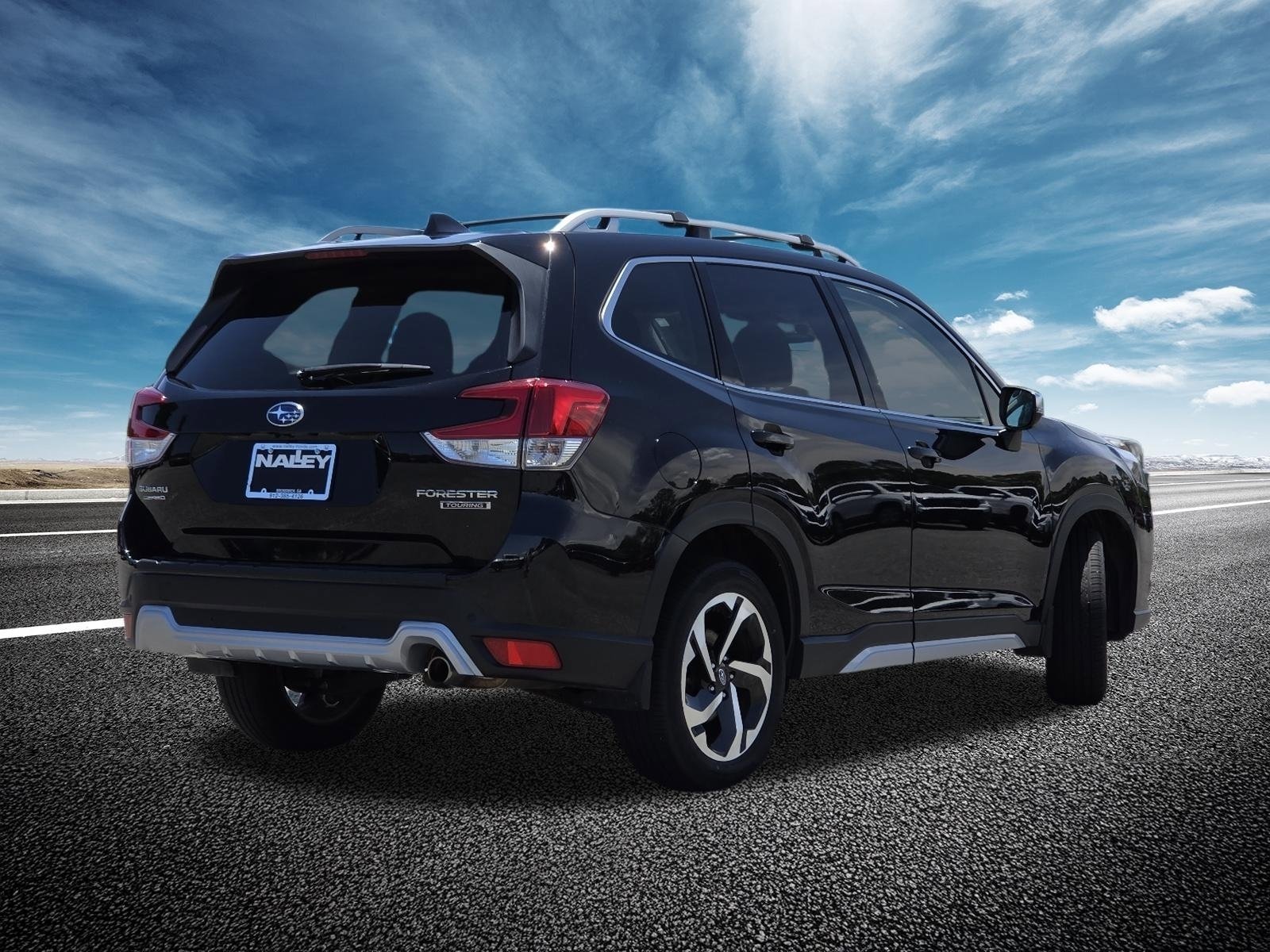 Used 2024 Crystal Black Silica Subaru Touring AWD image 18