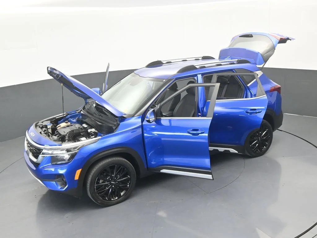Used 2022 Neptune Blue Kia Nightfall image 62