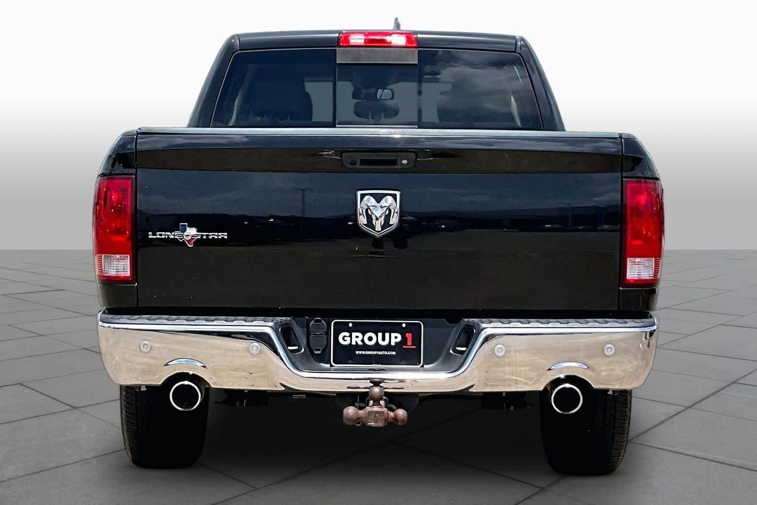 Used 2016 Brilliant Black Crystal Pearlcoat Ram Lone Star image 5
