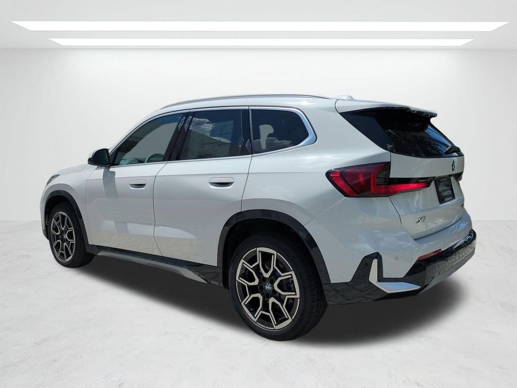New 2027 Alpine White BMW xDrive28i image 6