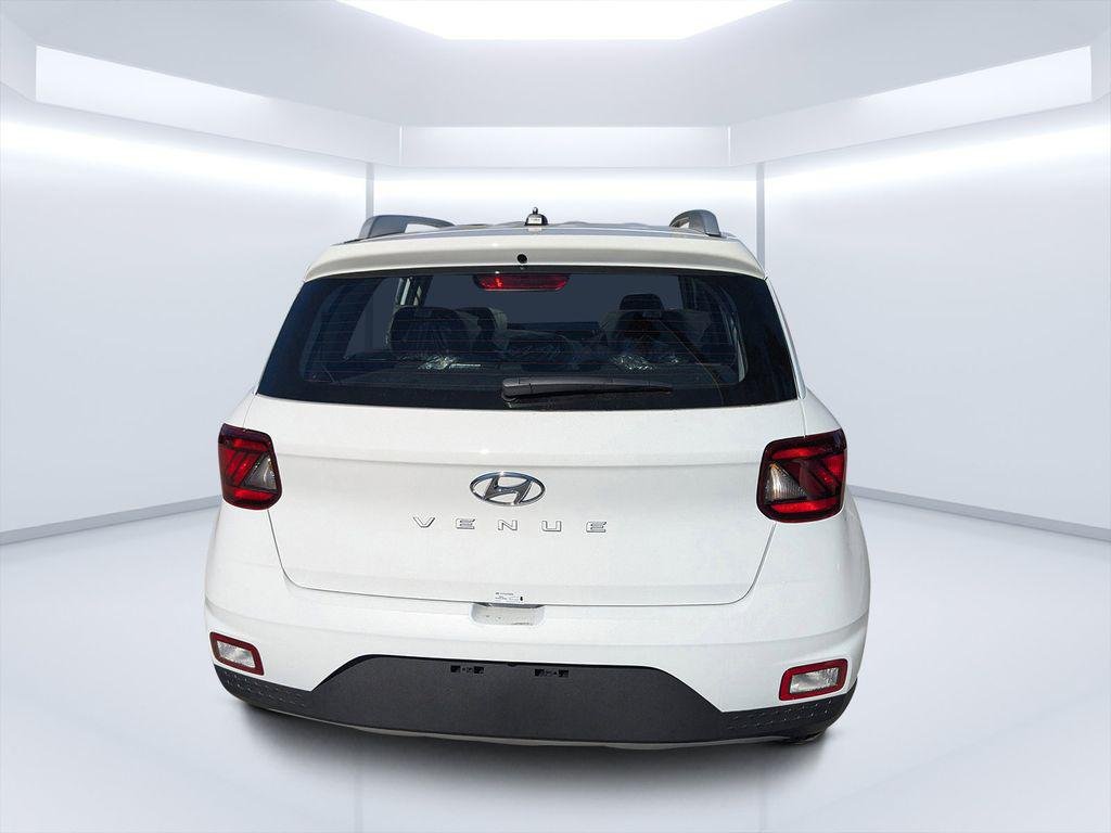 New 2026 White Hyundai SEL image 4