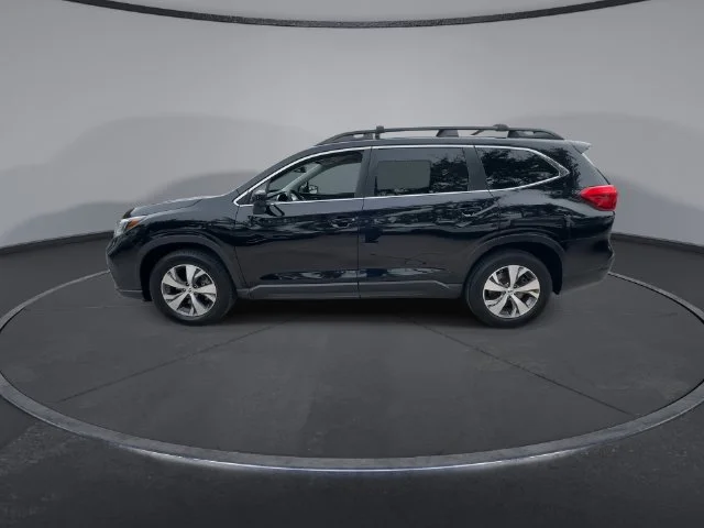 Certified Used 2022 Black Subaru Premium image 5