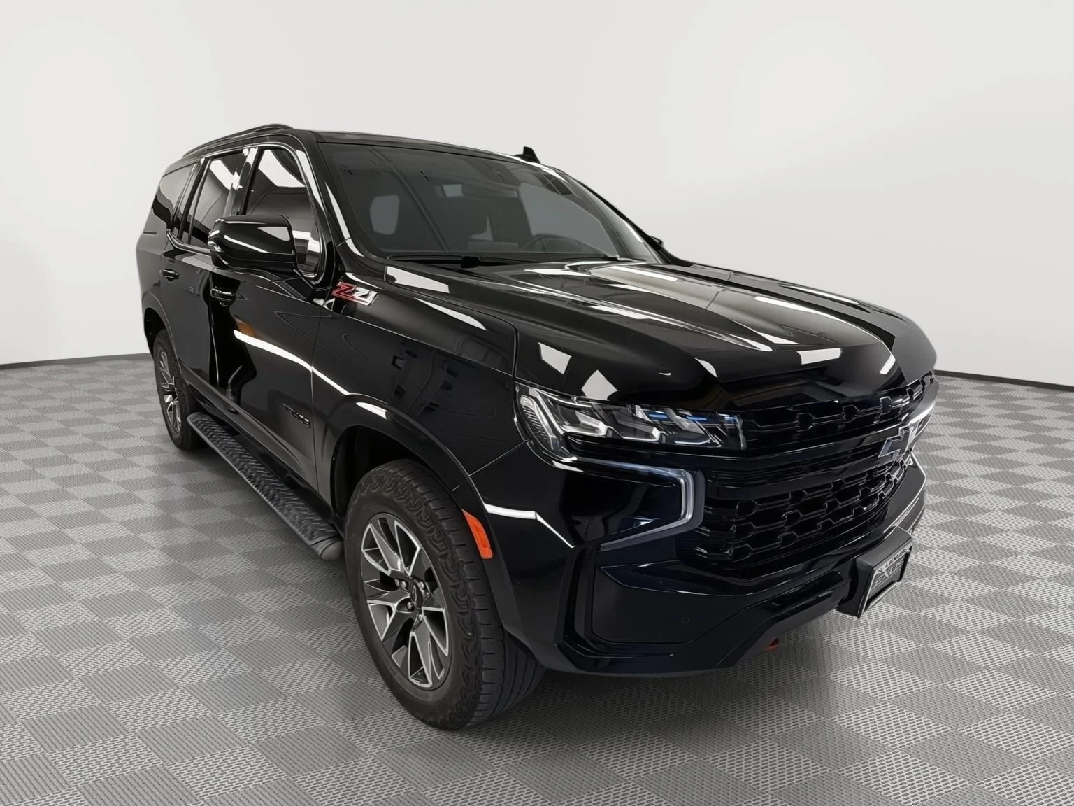 Used 2024 Black Chevrolet Z71 image 1