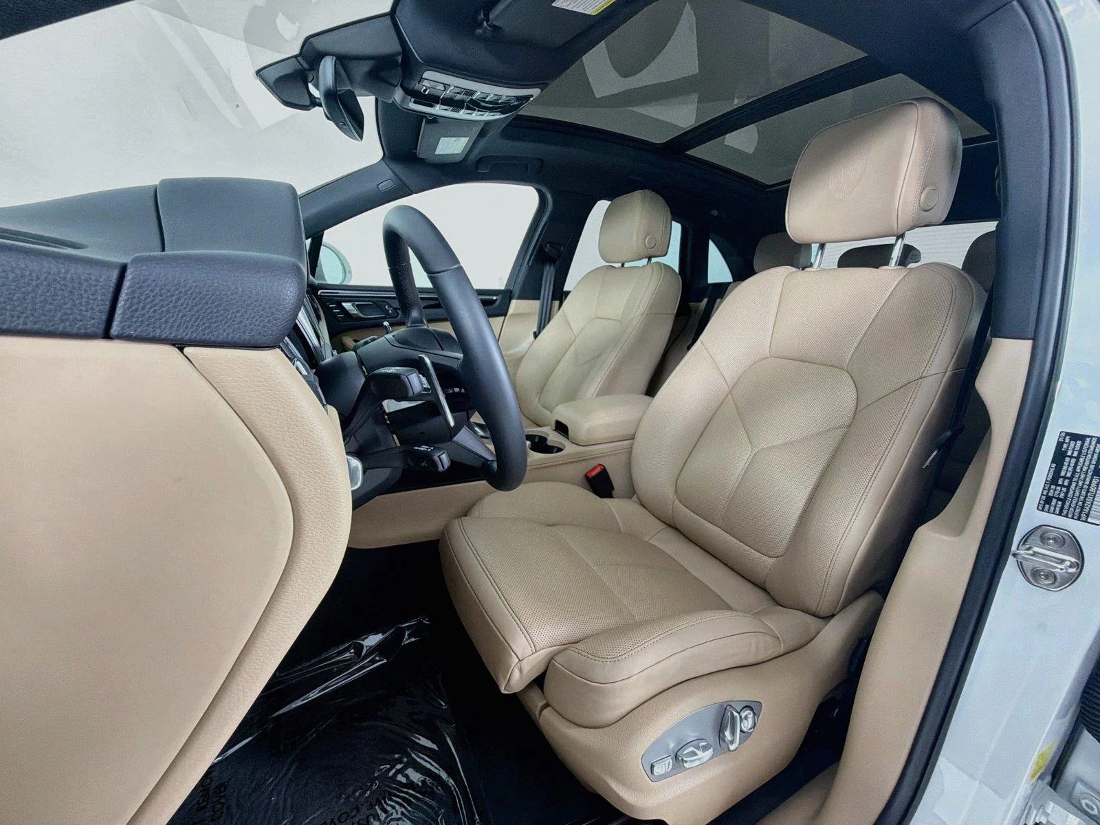 Used 2026 White Porsche T image 5