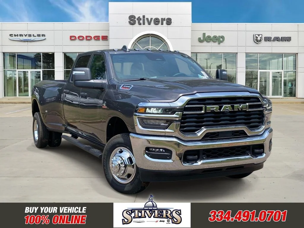 New 2026 Granite Crystal Metallic Clear-Coat Exterior Paint RAM Tradesman image 1