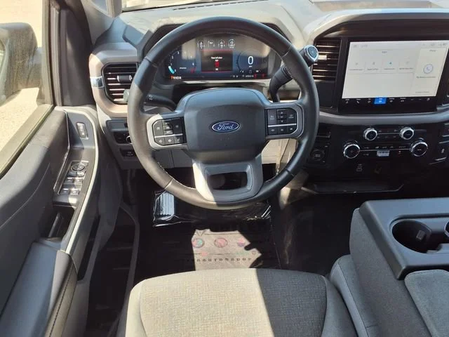 Used 2025  Ford XLT image 4