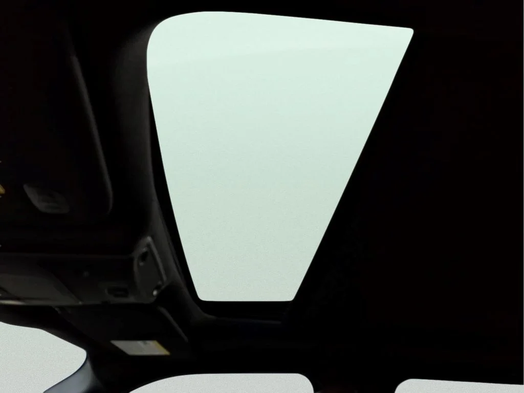 Used 2020 White Ford Platinum image 25
