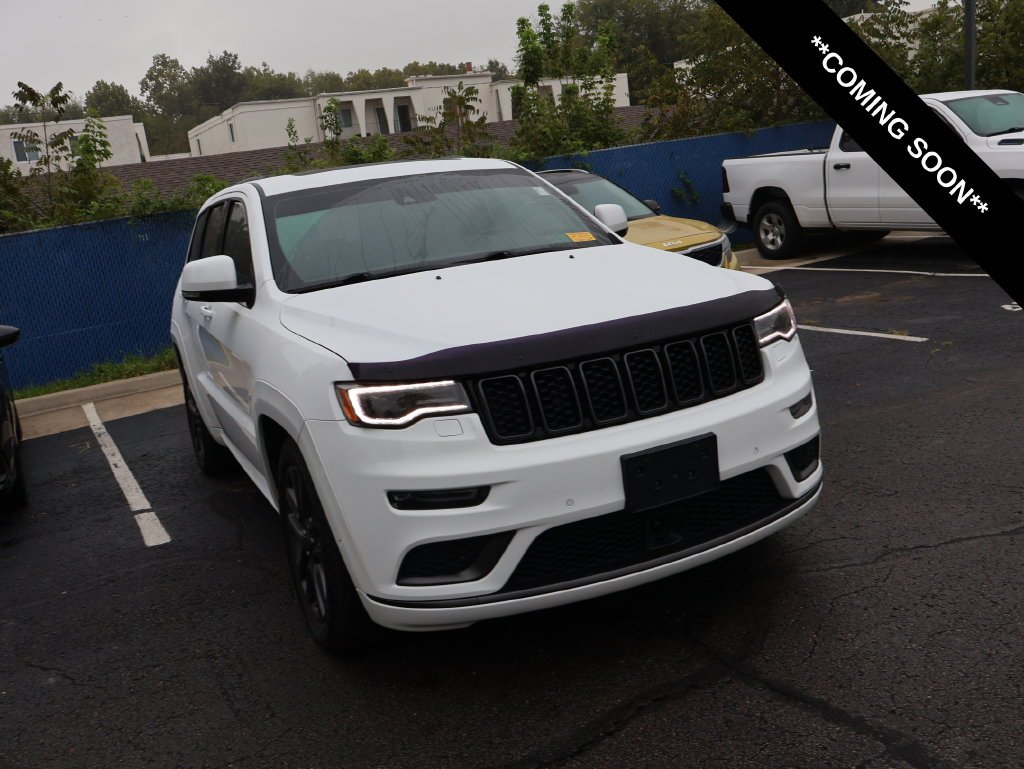 Used 2018 White Jeep Overland image 1