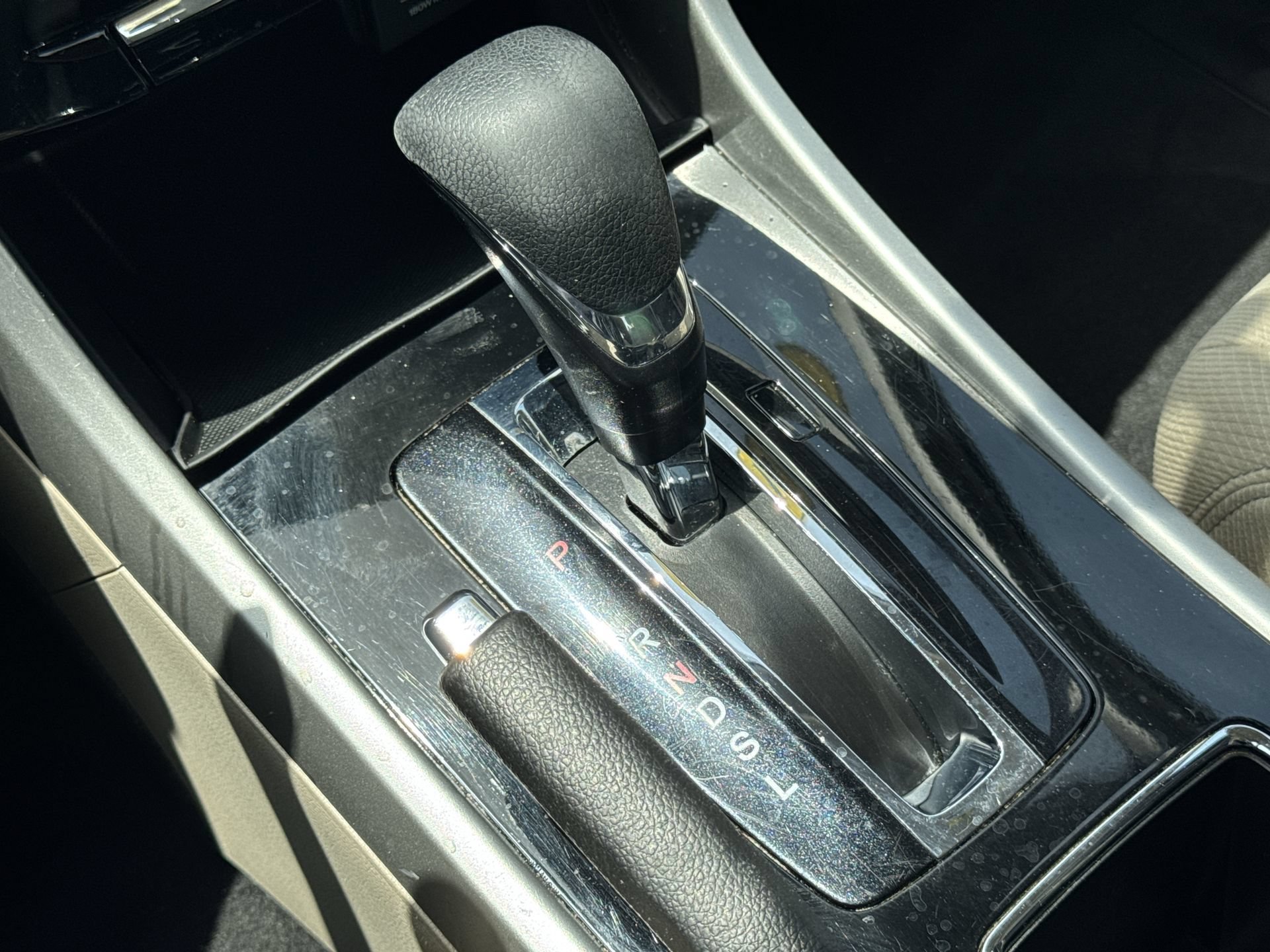 Used 2017 White Honda EX image 26