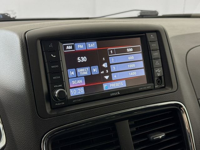 Used 2016 Silver Dodge SE image 14