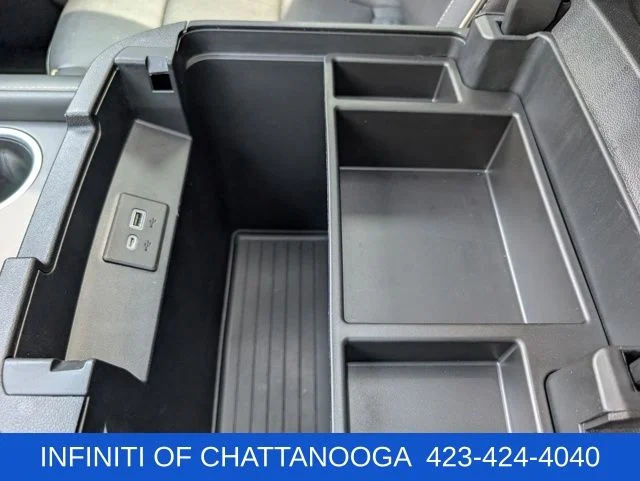 Used 2022 Black GMC SLT image 32