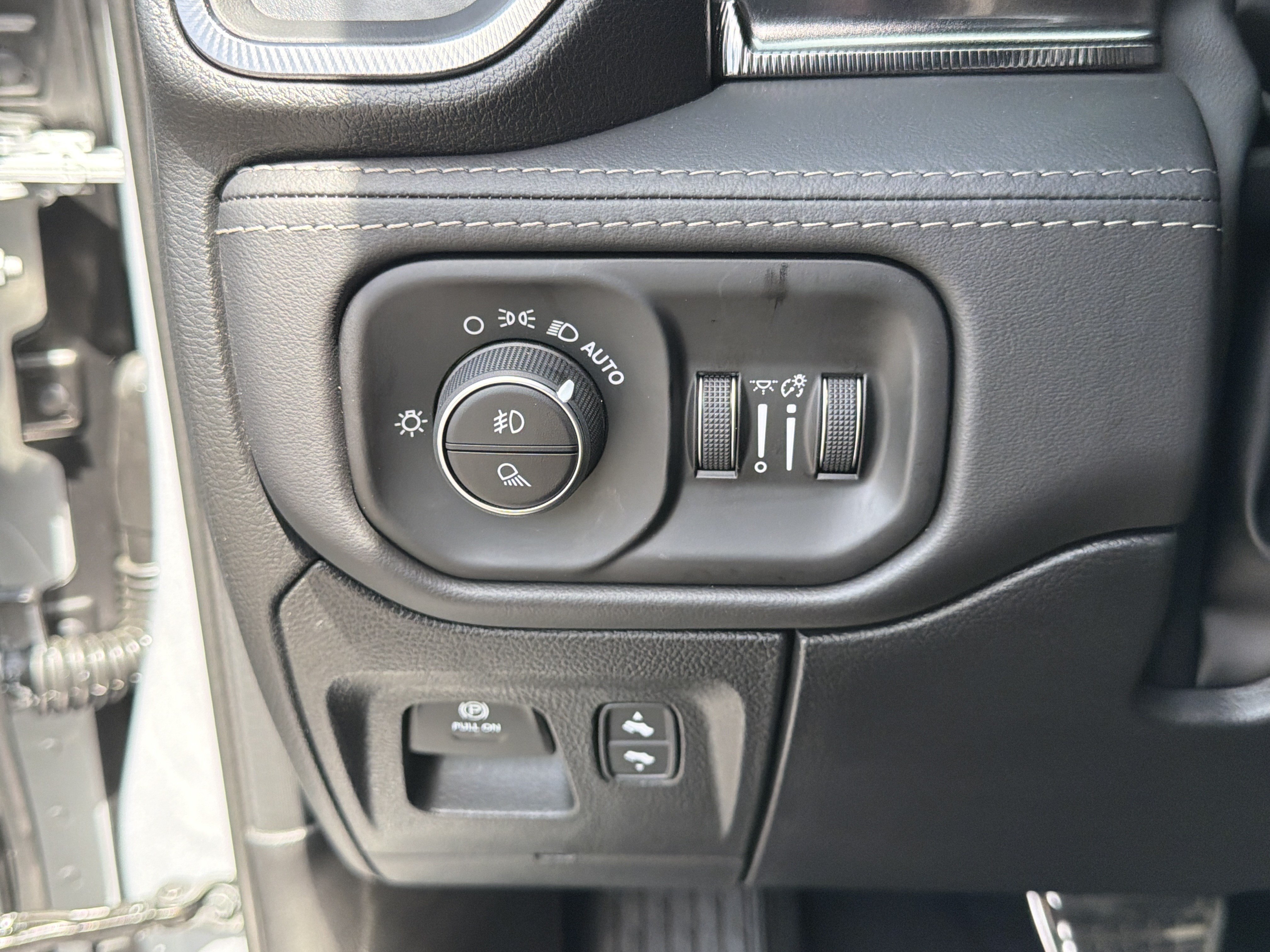 2026 RAM 1500 RHO - Photo 37