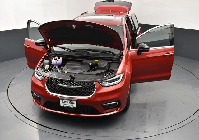 2026 Chrysler Pacifica Select - Photo 29