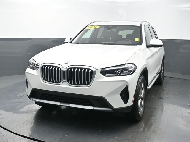 Used 2024 White BMW sDrive30i image 1