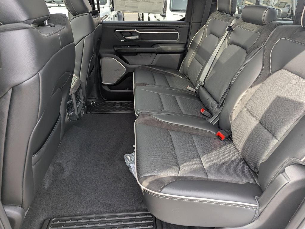 New 2026 Bright White Clear-Coat Exterior Paint Ram Laramie image 29