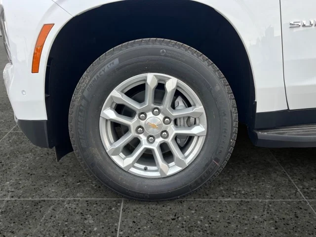 2026 Chevrolet Suburban LS - Photo 21