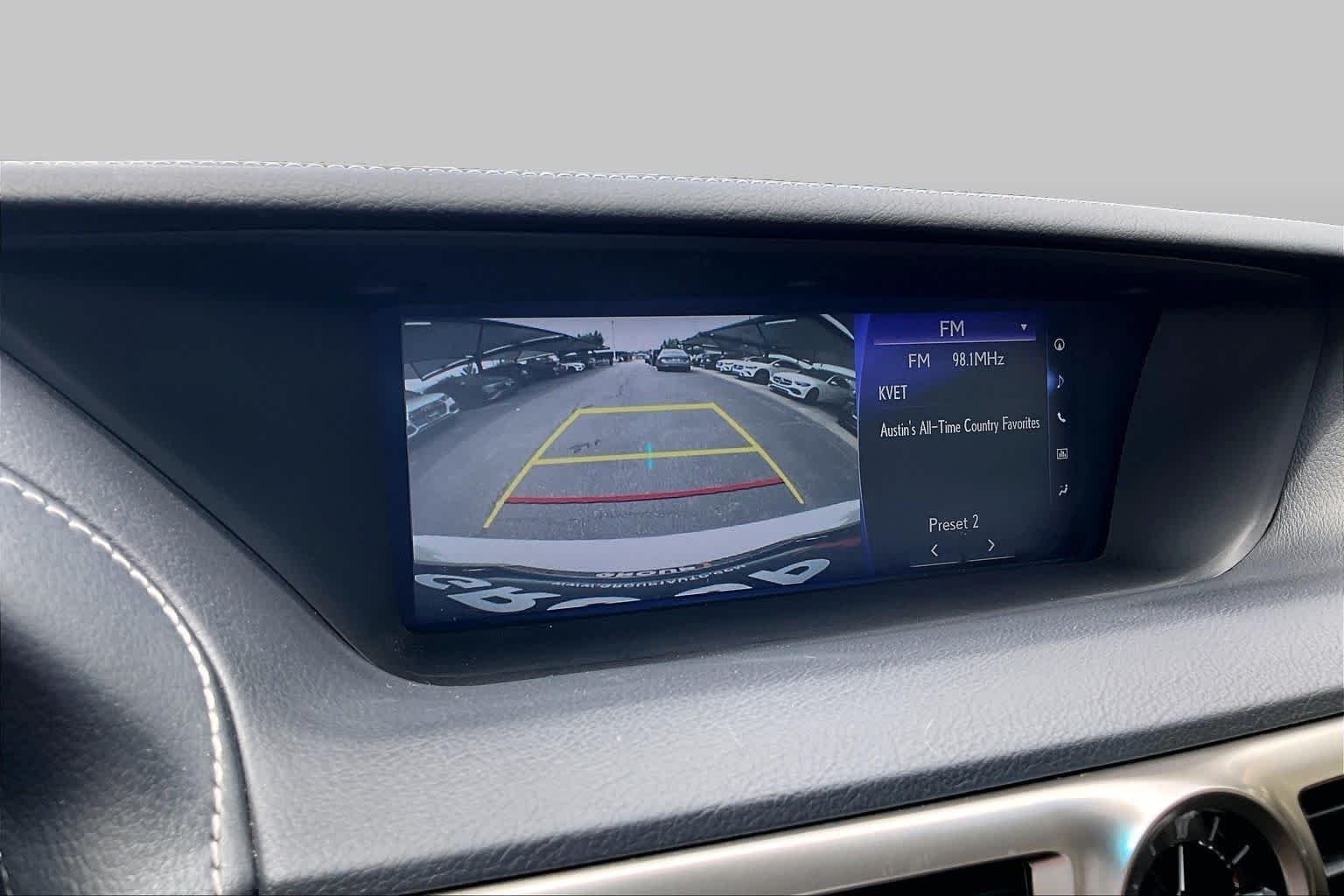 Used 2019 Eminent White Pearl Lexus  image 26