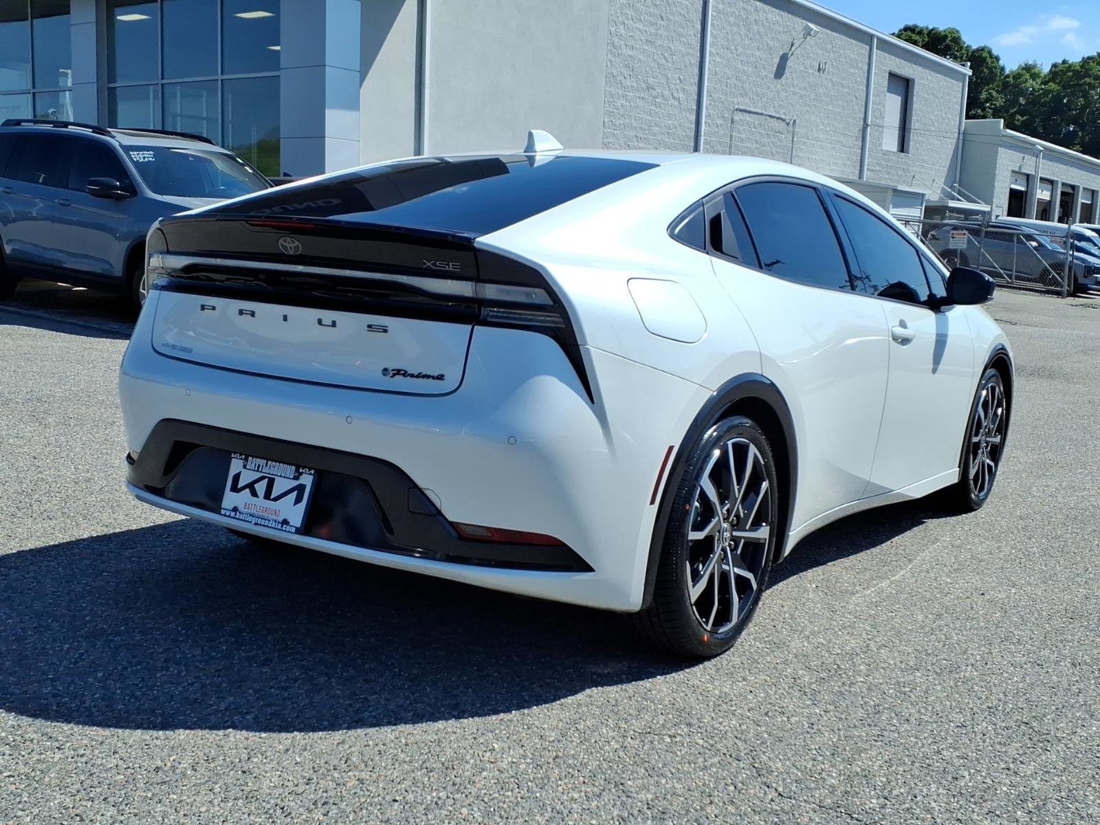 Used 2023 Wind Chill Pearl Toyota XSE image 23