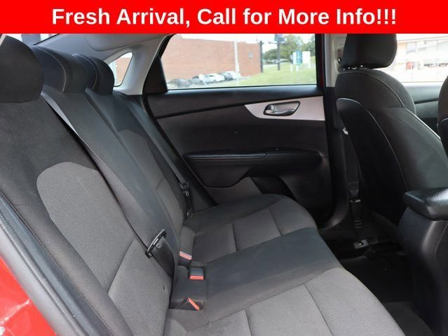 Used 2022  Kia LXS image 12
