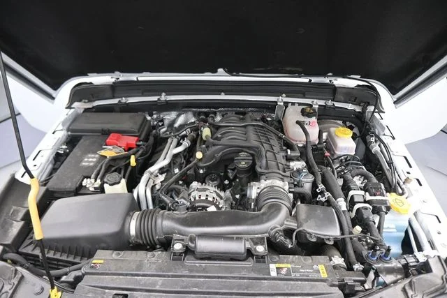Used 2024 White Jeep Sport S image 27