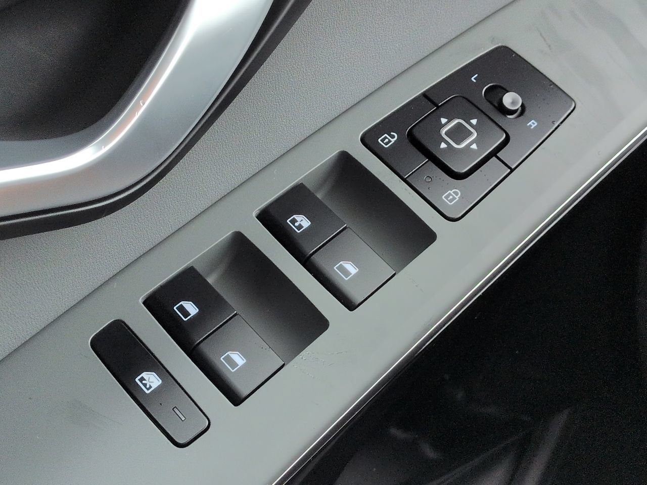 New 2026 Aurora Black Pearl Kia EX image 25