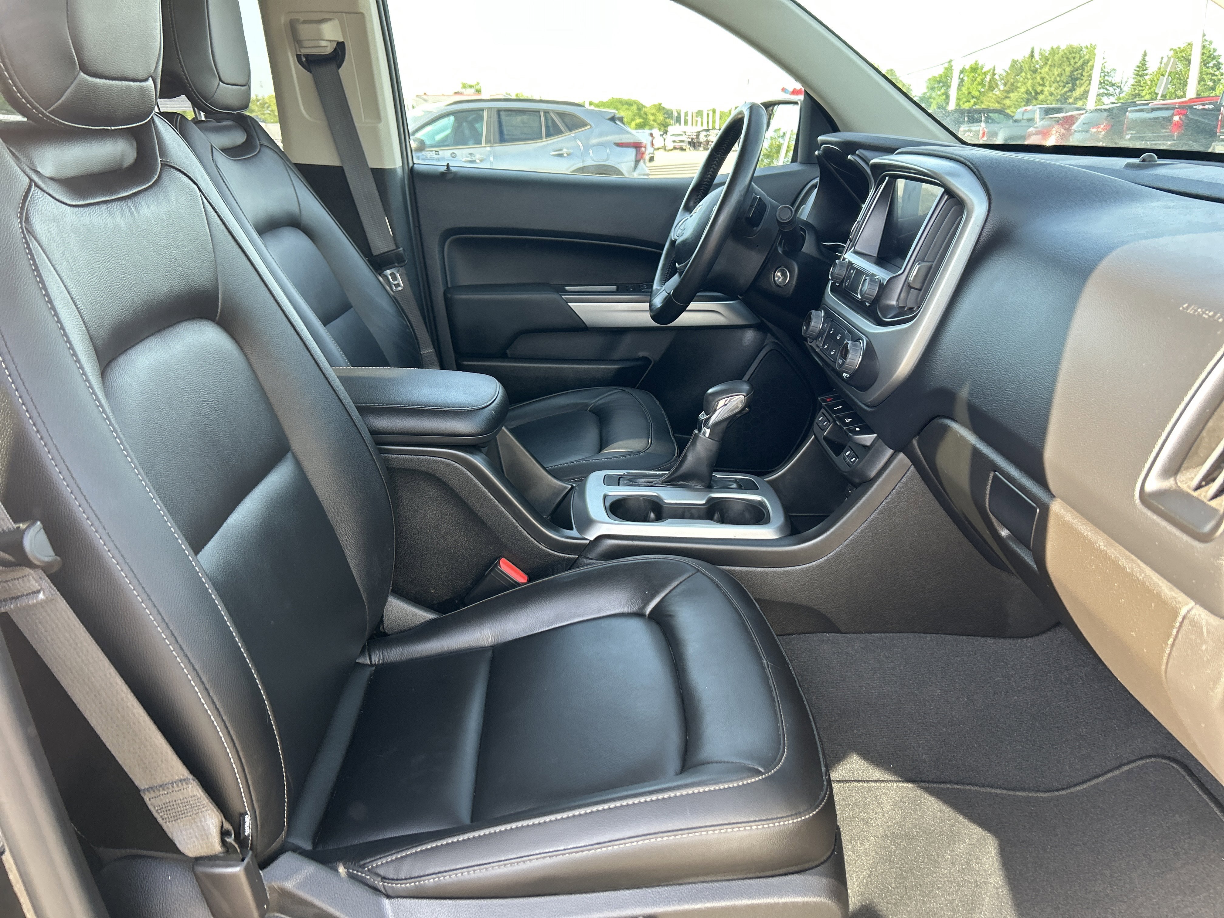 Used 2022 Black Chevrolet 4WD LT image 10