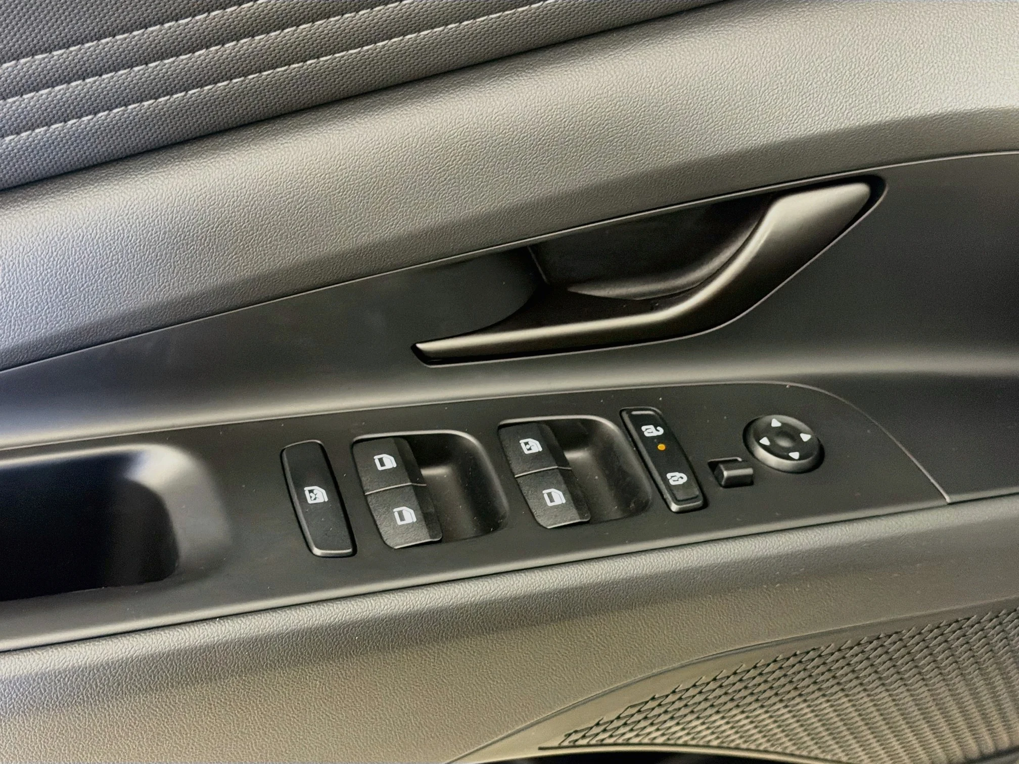 New 2026 Abyss Black Hyundai SEL Sport Plus image 17