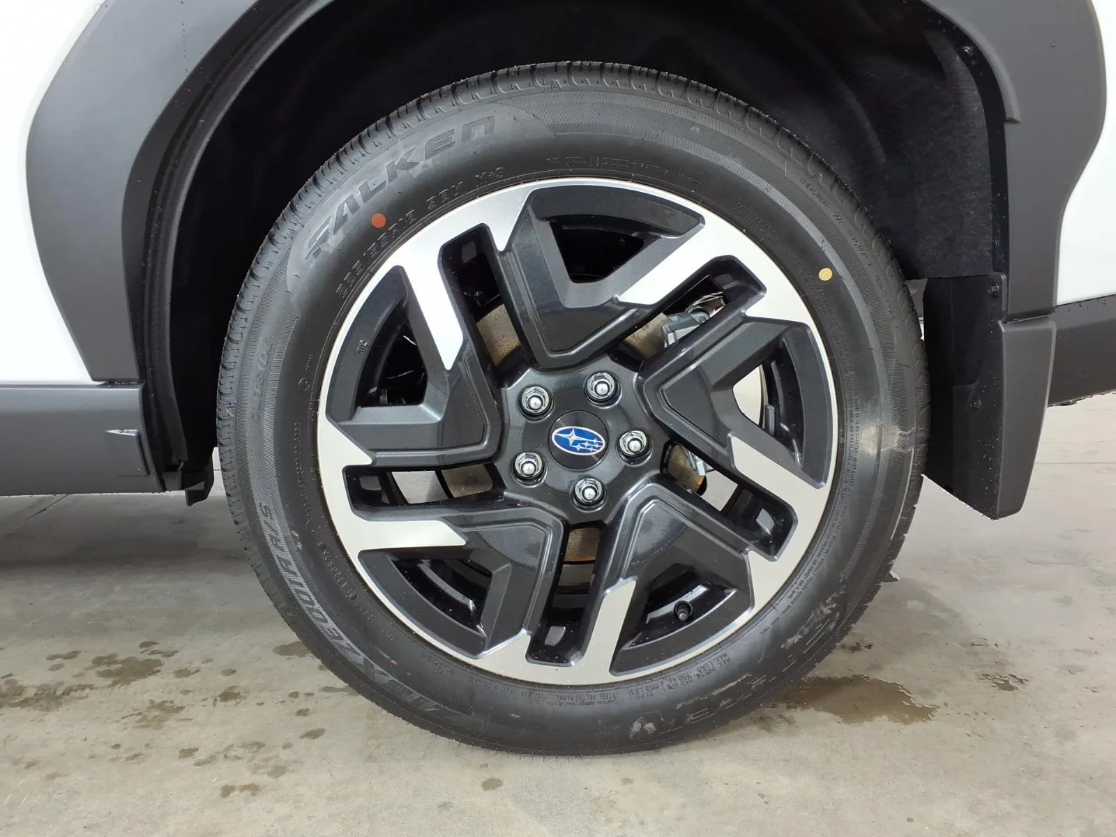 New 2026 CRYSTAL WHITE PEARL SUBARU Limited Hybrid image 37