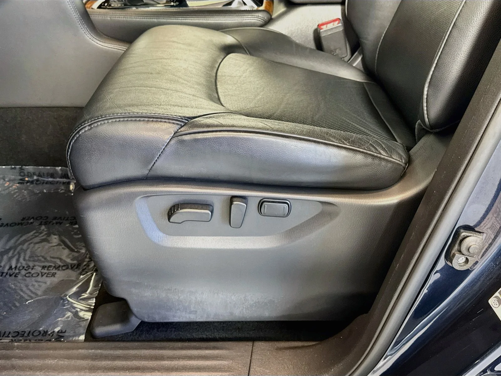 Used 2024 Hermosa Blue Pearl Nissan SL image 18